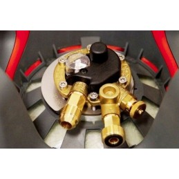 Composite gas cylinder for filling a gas bank