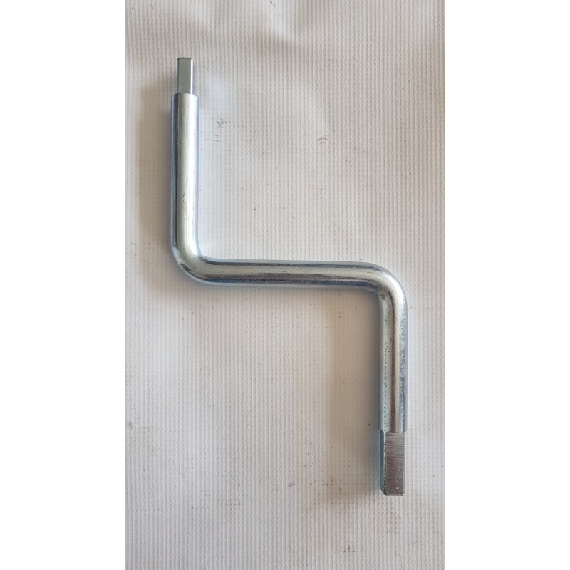 Tarpaulin tensioner with two-sided universal crank