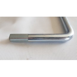 Tarpaulin tensioner with two-sided universal crank