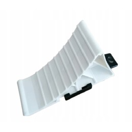 Wheel chock with transport handle