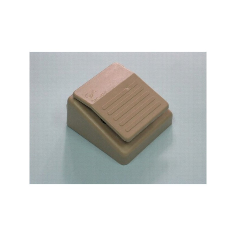 Foot switch for water pump in trailers