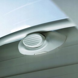 Heki style 43 59 roof window with forced air circulation Dometic