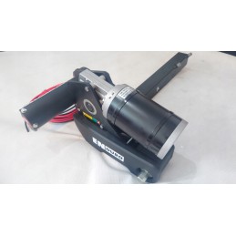 Right engine for enduro 11832 for maneuvering caravan EM303