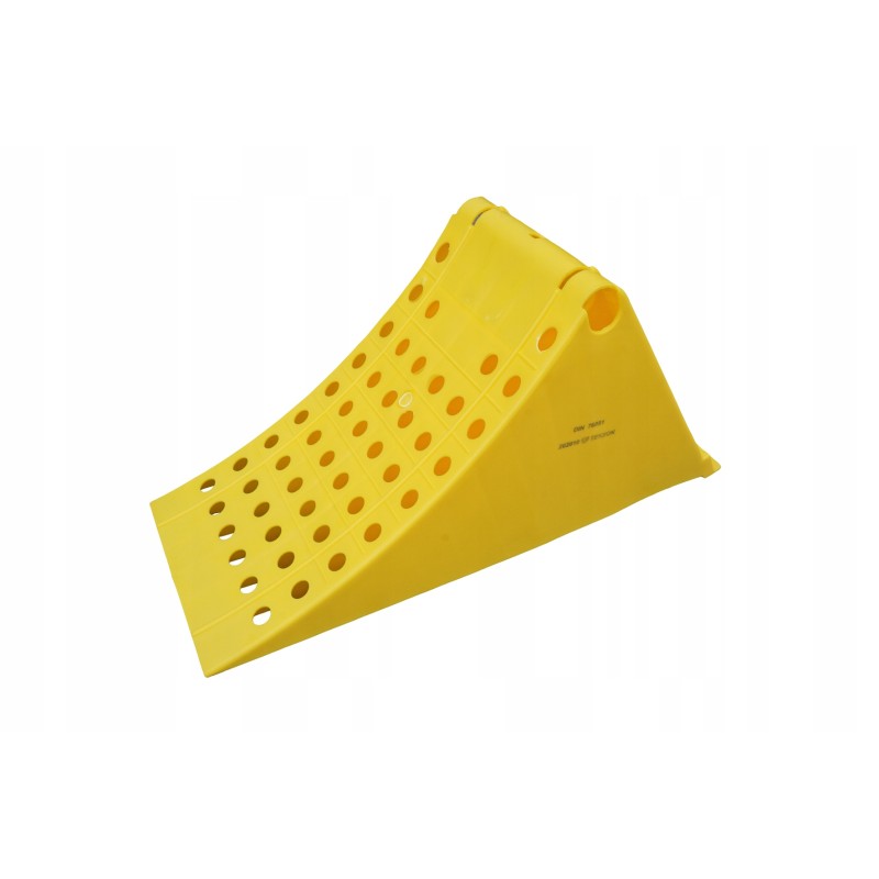 A wheel chock for securing the car wheel