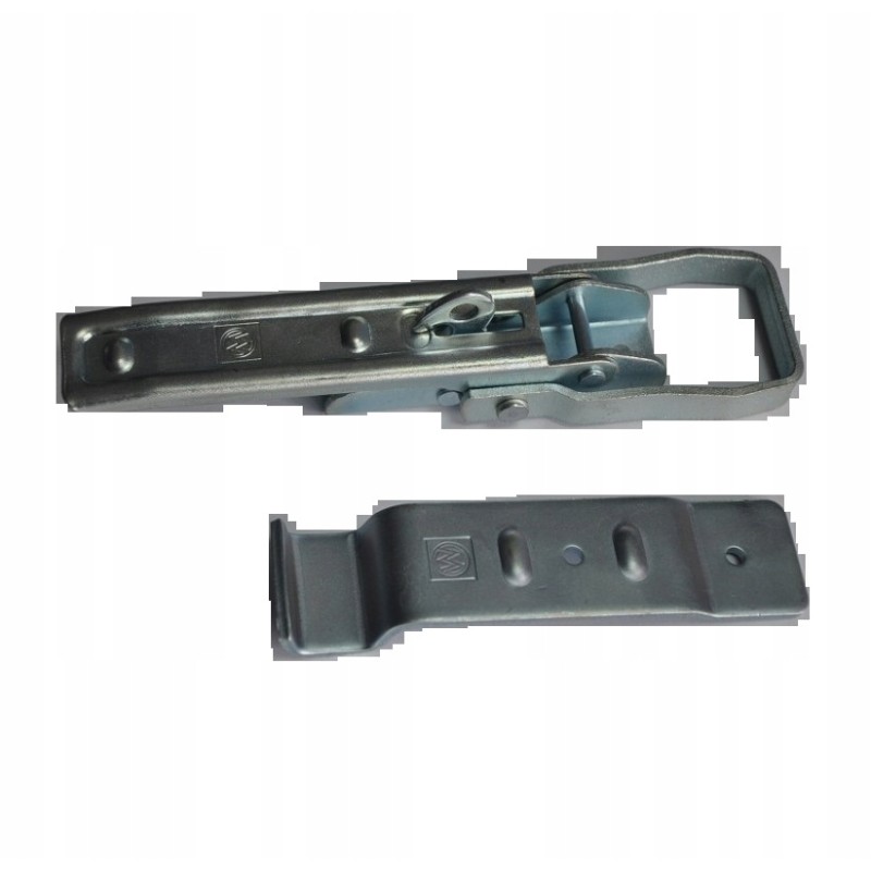 Reinforced side closure with flatbed clasp
