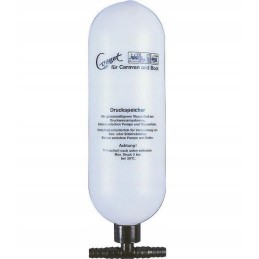 A tank that equalizes the water pressure in the trailer on the hose