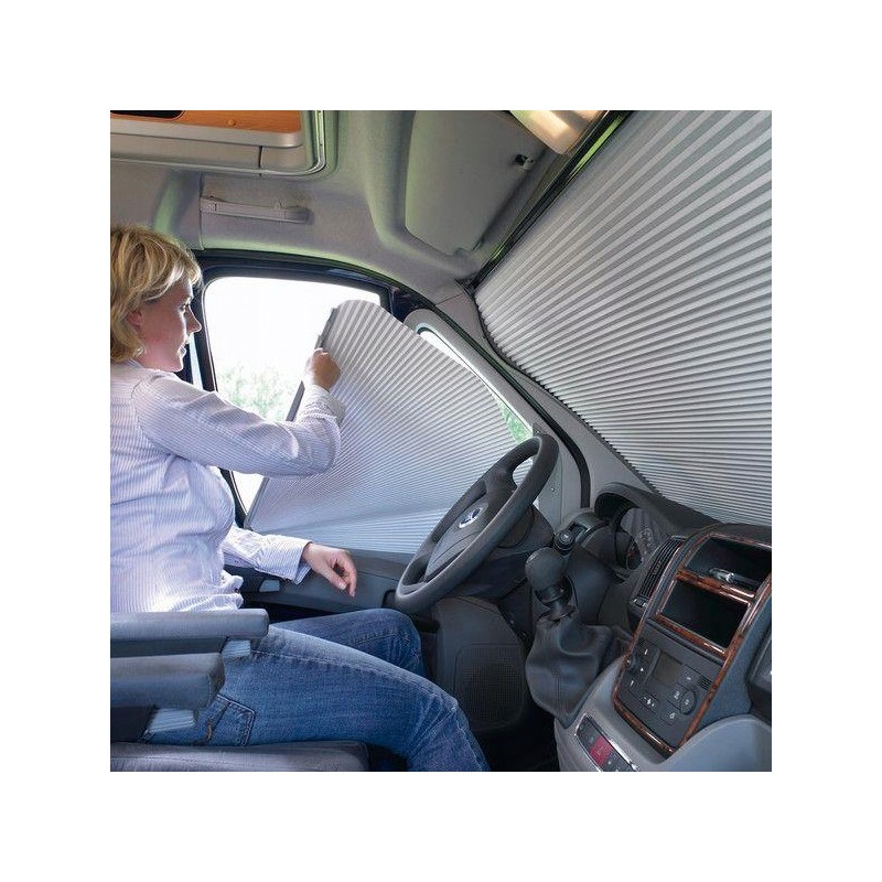 Blackout roller blind for the windshield of Fiat Ducato