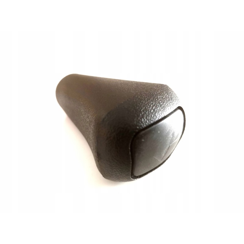 Distributor knob for forklift travel accessories