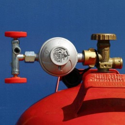 Cylinder distributor, gas valve, two-piece grill, camper, trailer, kitchen