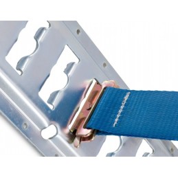 Strap fastening to the strip of a refrigerated bus