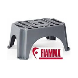 Entrance step of the Fiamma camper trailer