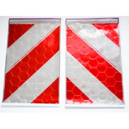 Tail lift warning flags lift abroad