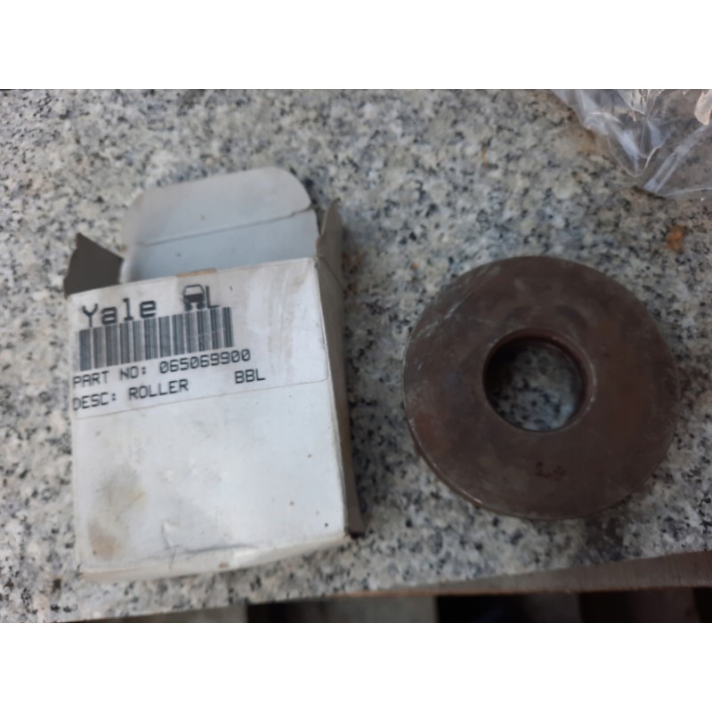 Yale Roll 065069900
