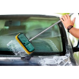 Brunner brush for washing camper trailers