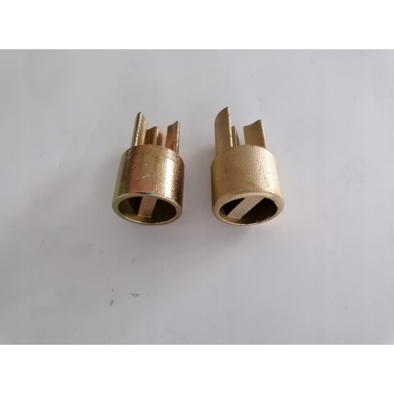 Adapter, lower end of the pipe tarpaulin tensioner 34