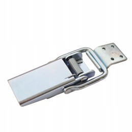 A clip with a hitch for the side of the trailer body