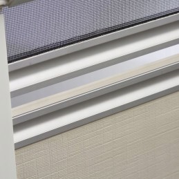 Blackout roller blind with mosquito net 780x630 Dometic