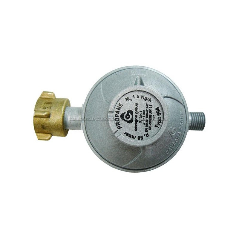 Gas reducer for 11 kg 50 mbar cylinders for a camper