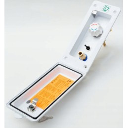 Outdoor water socket with reich shower