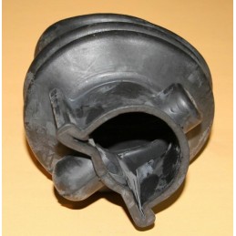 Rubber cover for the installation of unknown trailers