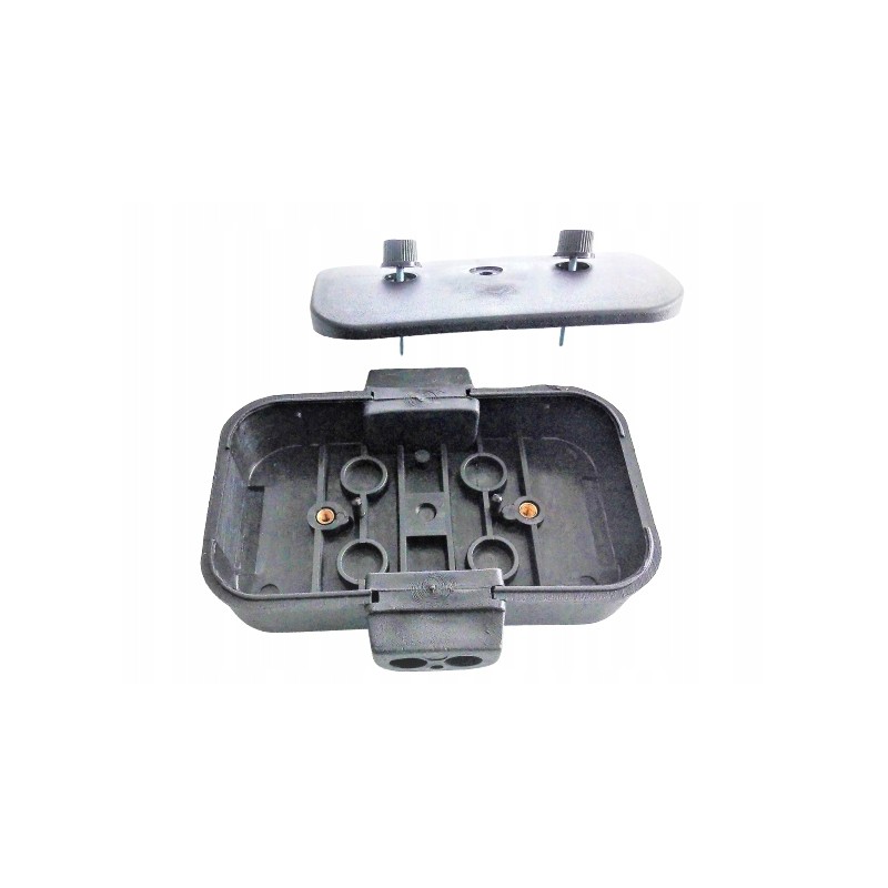 Trailer semi-trailer electrical box with seal in the cover