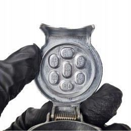 7 pin socket for a round aluminum trailer hitch