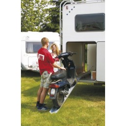 Invasion of the camper's garage with a Fiamma scooter and motorcycle