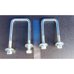 The spring stirrup clamp clamp holds the chariot's reserve handle