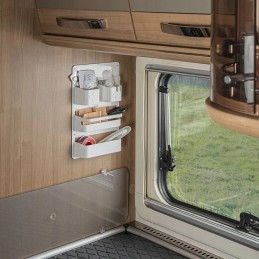 Pocket intercamp wall organizer