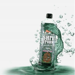 Woshup liquid for the toilet cassette in a camper trailer with a fir scent