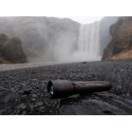 1 pcs - LEDLENSER P7R LED Torch Black - Rechargeable 2000 lm