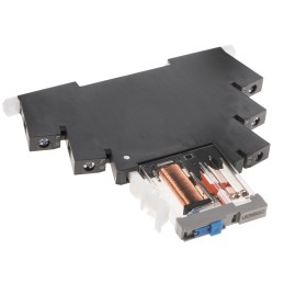 1 pcs - Omron DIN Rail Power Relay, 24V ac/dc Coil, 6A Switching Current, SPDT