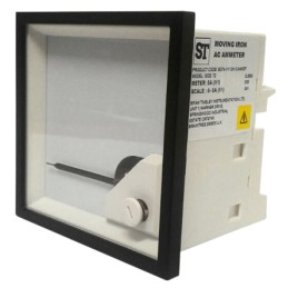 1 pcs - Sifam Tinsley Analogue Panel Ammeter 5A AC, 72mm x 72mm Moving Iron