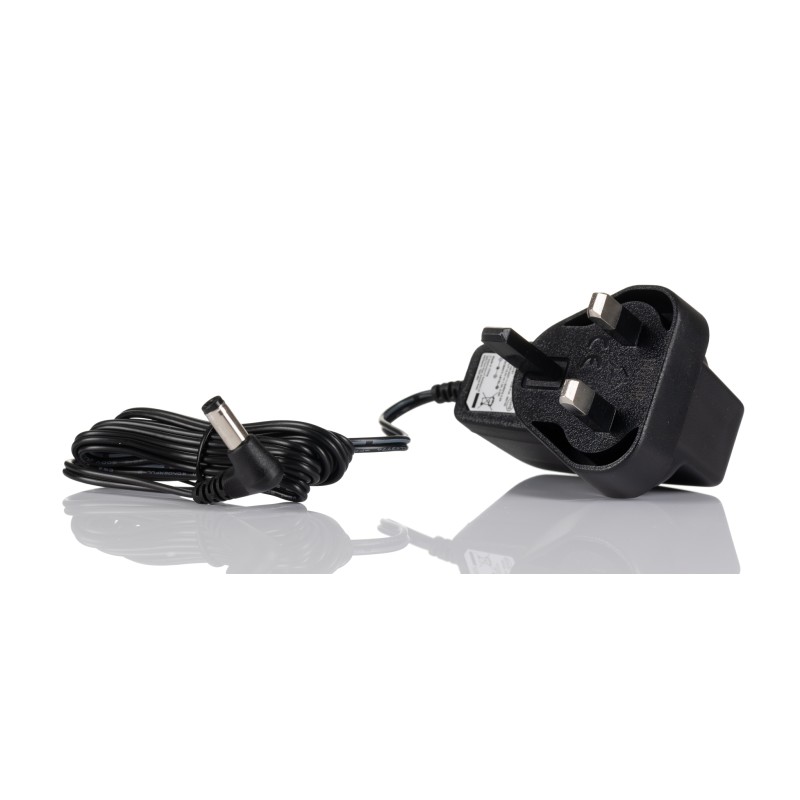 1 pcs - RS PRO 5W Plug-In AC/DC Adapter 5V dc Output, 1A Output