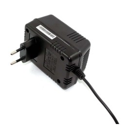 1 pcs - RS PRO 11W Plug-In AC/DC Adapter 12V dc Output, 900mA Output