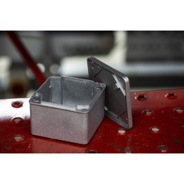 1 pcs - RS PRO Grey Die Cast Aluminium Enclosure, IP65, Grey Lid, 87 x 87 x 61mm