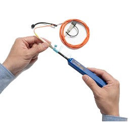 1 Box of 5 - Fluke Networks Quick Clean Cleaner Solution for 1.5mm Connectors, QuickClean-1.25-5P