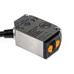 1 pcs - ifm electronic Diffuse Photoelectric Sensor, Block Sensor, 2 mm - 200 mm Detection Range