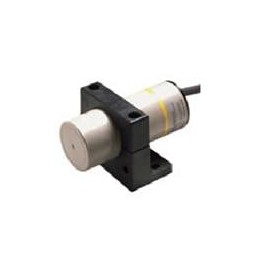 1 pcs : E2K-C25MF1 - Proximity Sensors CAPACITIVE DC PNP-NC