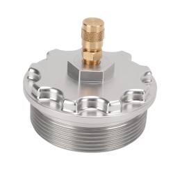 Fuel filter cap with pressure measurement port