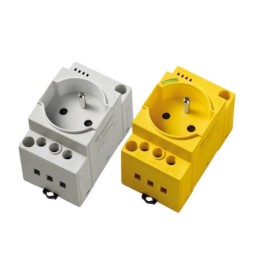 1 pcs - Finder Power Socket