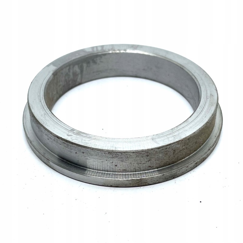Ring 60 for the blade extension cylinder