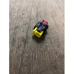 These connectivity 776429 2 plug 3 ways