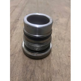 Steel stuffing box for actuators, height 70mm, diameter 65mm