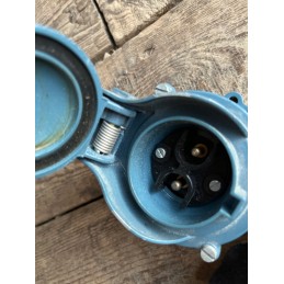 Portable power socket 24v 16a legrand 2413q2a