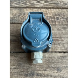 Portable power socket 24v 16a legrand 2413q2a