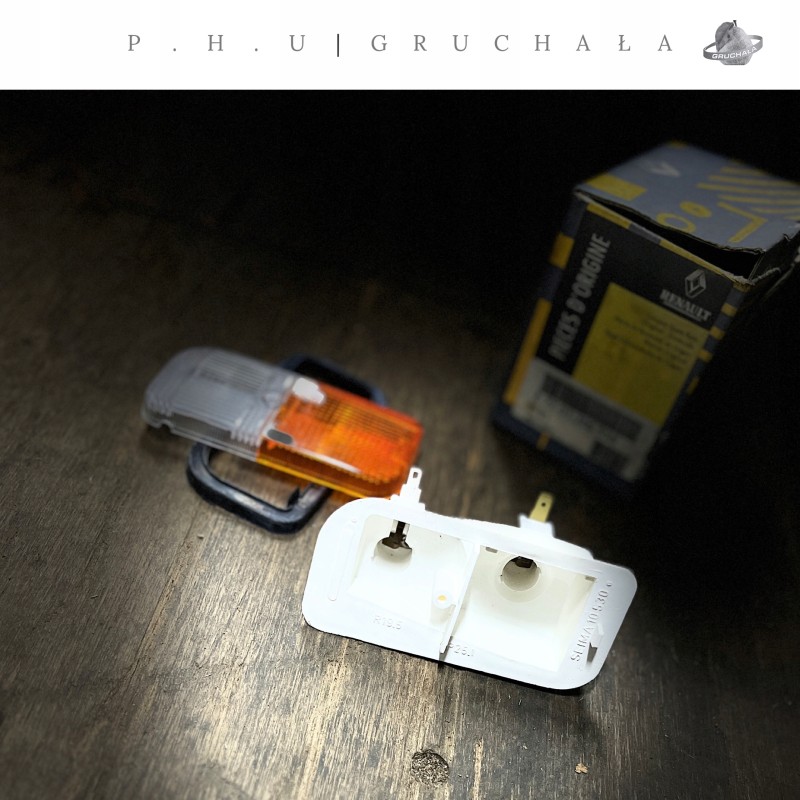 Renault oe 7701366558 turn signal