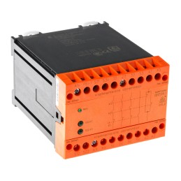 1 pcs - Dold Dual-Channel Emergency Stop Safety Relay, 24V dc, 3 Safety Contacts