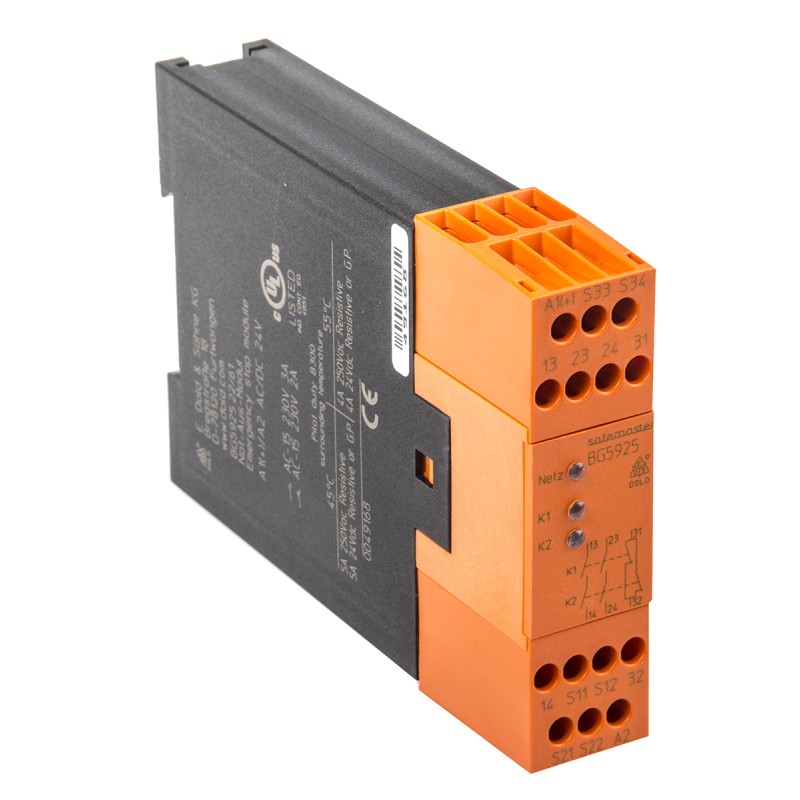 1 pcs - Dold Single/Dual-Channel Emergency Stop Safety Relay, 24V ac/dc, 3 Safety Contacts