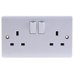1 pcs - RS PRO White 2 Gang Plug Socket, 2 Poles, 13A, Type G - British, Indoor Use